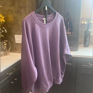 Purple Crewneck Sweater H&M - Tag says XXL BUT TRUE SIZE is L